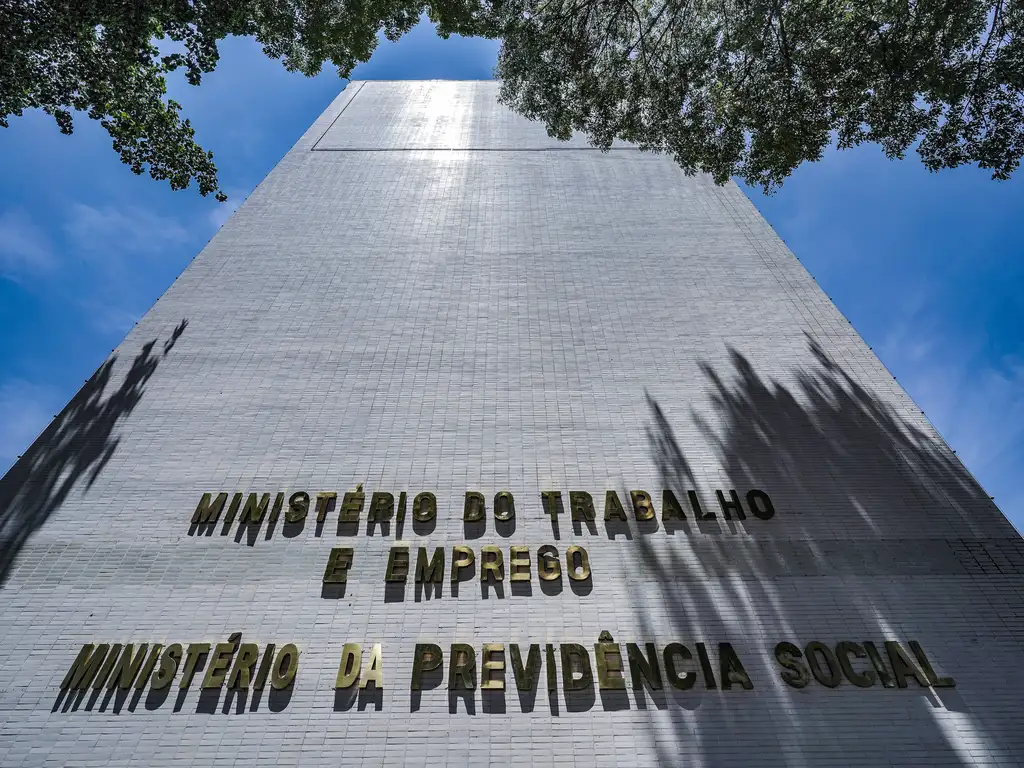 Fachada do edifício do Ministério da Previdência Social, em Brasília
